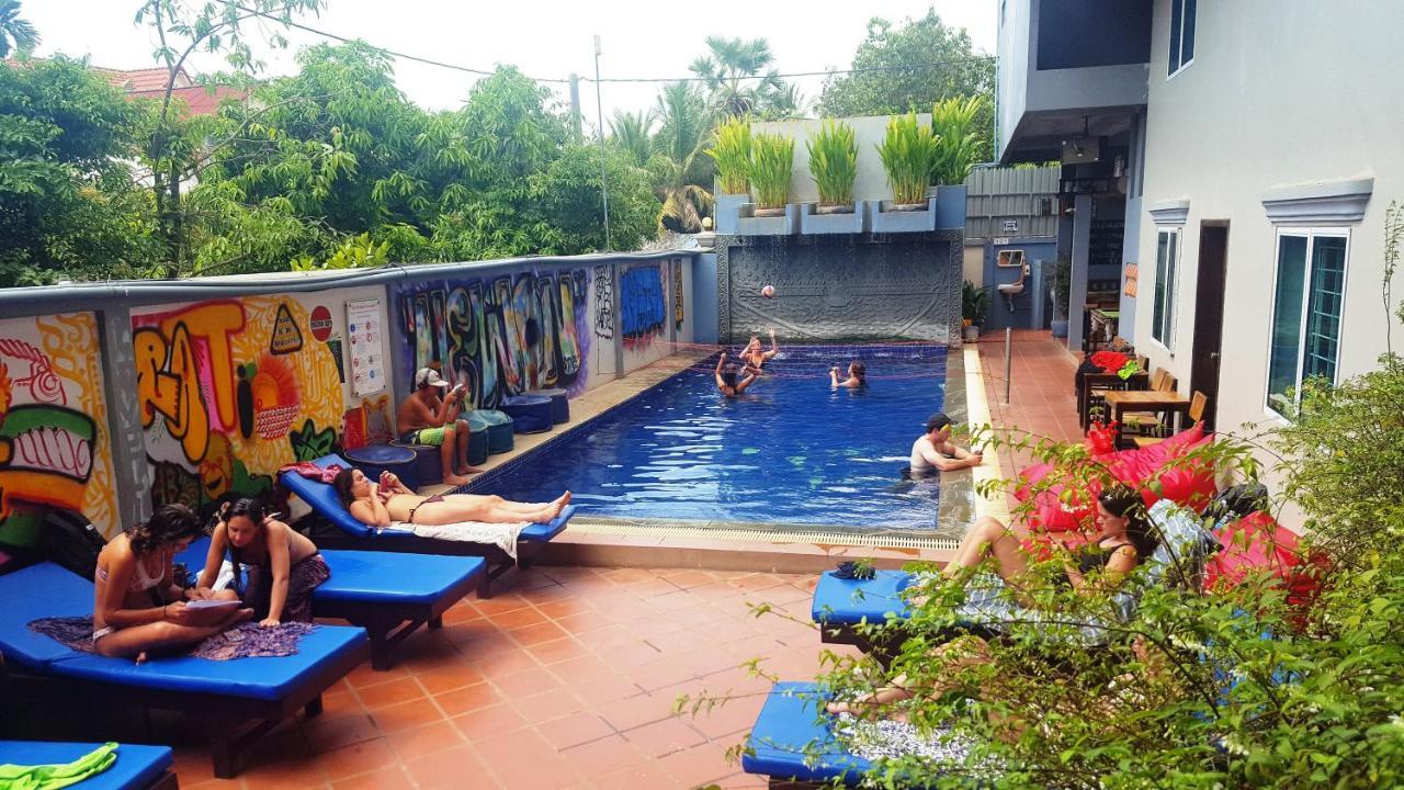 Siem Reap Pub Hostel Extérieur photo